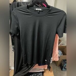 EleVen by Venus Williams Black Ribbed Short Sleeve Top Size M. New